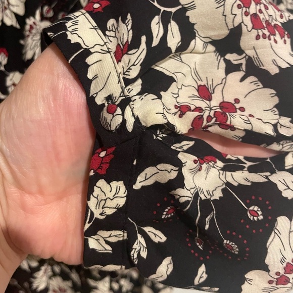Fun2Fun women’s blouse in black and white floral Size L - Picture 4 of 7